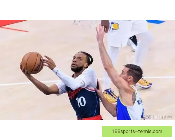 快船大胜猛龙小卡27分带队连胜49场20+ 马瑟林23分加兰24分高光表现