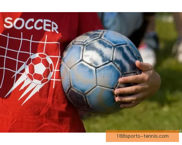 2026年世界杯圆满落幕足球盛宴留下历史印记全球球迷热情难以平息